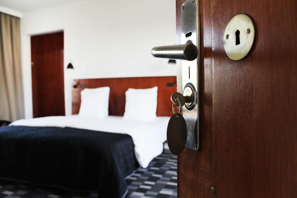 Astoria, Western Signature Collection Hotell